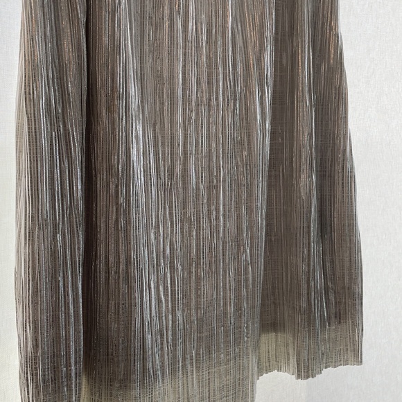 Banana Republic Silver pleated midi skirt - Picture 2 of 5